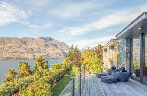 Fernhill Villa | Bellbrae Luxury Villa by MajorDomo