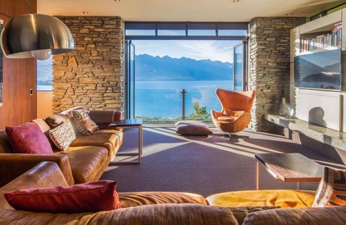 Fernhill Villa | Bellbrae Luxury Villa by MajorDomo