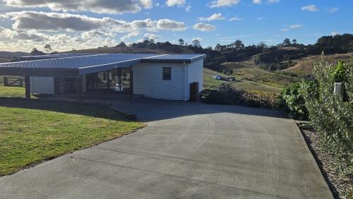 Waitoki House | Bever Farm Cottage, 2 bedroom