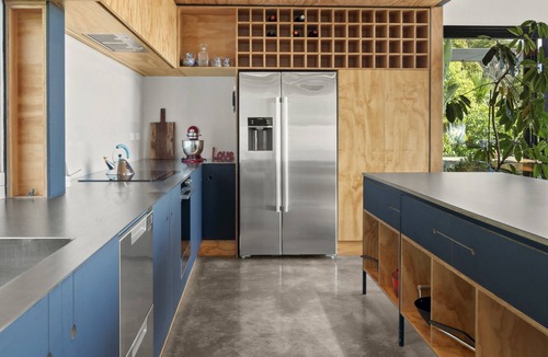 Atawhai House | Black Barn Escape - Architecture, Views, Location!