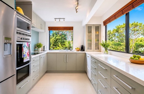 Blackpool House | Blackpool Bayside - Spa - Easy Walk to Oneroa