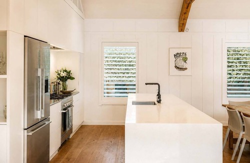 Blackpool House | Blackpool Boathouse - Pool & Spa & Walk to Oneroa