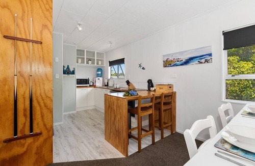 Mangawhai Heads House | Bluebird - Mangawhai Heads Holiday Home