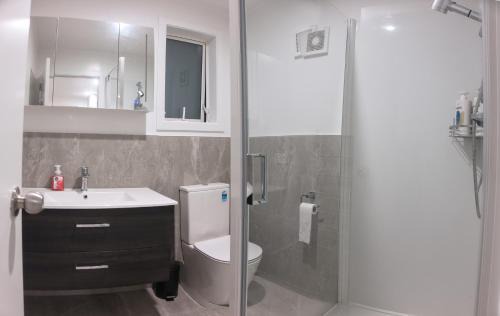 Chinatown Apartment | Botany Retreat - Private Guesthouse