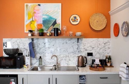 Nelson Apartment | Boutique Nelson Studio | Walk to Town | Private Deck & Entrance
