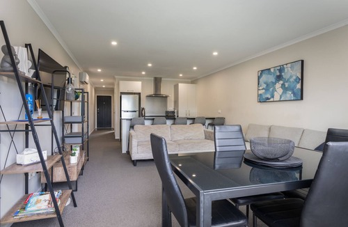 Te Rapa House | Brand new house in a great location!