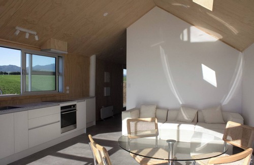 Pitone Cottage | Brand new private cottage. Only 5-min walk to beach