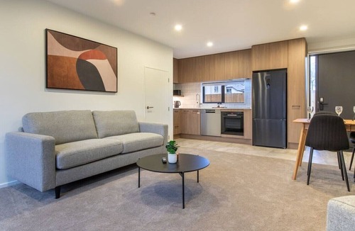 Linwood Villa | Brand New Townhouse Walk to CBD | Parking + EV
