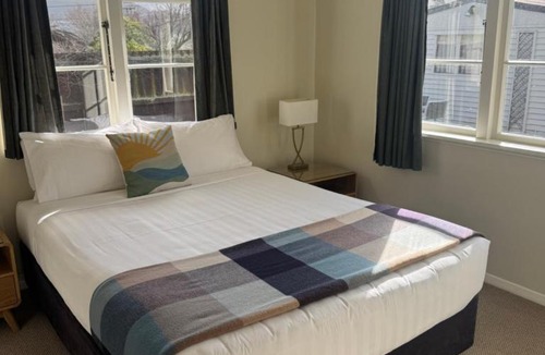 Trentham House | Bristol Motel - HOUSE