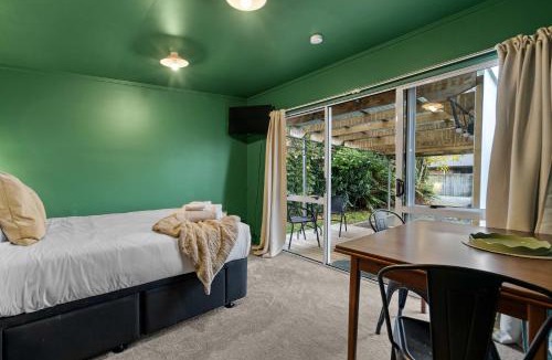 Hamilton Hotel | Brocas Retreat Boutique Studio Stay - By Superior Stays