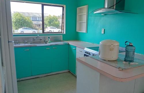 Papamoa Beach House | Budget accommodations 2