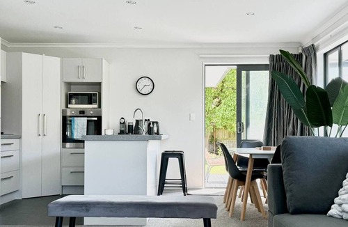 Burnside House | Burnside family home with garden and parking in Christchurch