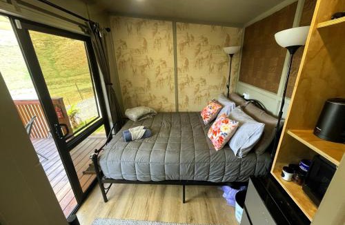 Taumarunui Villa | Bush Cabin Your own place Stunning views