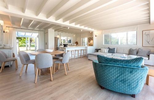 Surfdale House | By the Coast, Picnic Bay, Waiheke Island