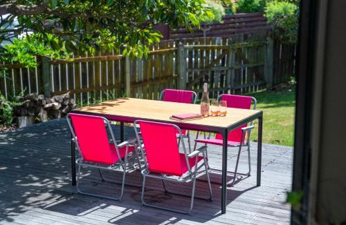 Richmond Heights House | Calm Horizon - Taupo Holiday Home