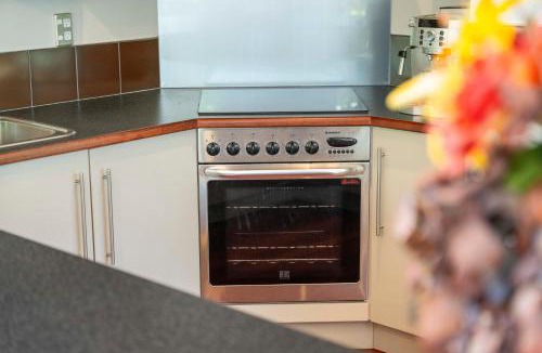 Richmond Heights House | Calm Horizon - Taupo Holiday Home