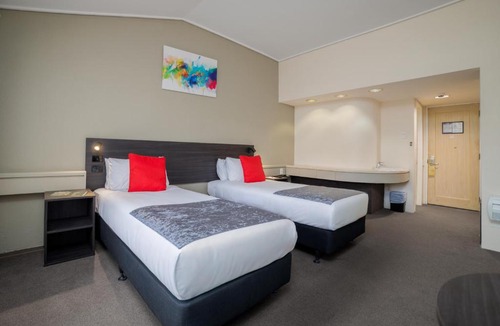 Lower Hutt Hotel | Carnmore Hotel Lower Hutt