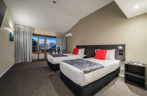 Lower Hutt Hotel | Carnmore Hotel Lower Hutt