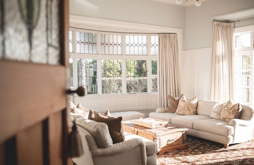 Gisborne Bed & Breakfast | Cedar House