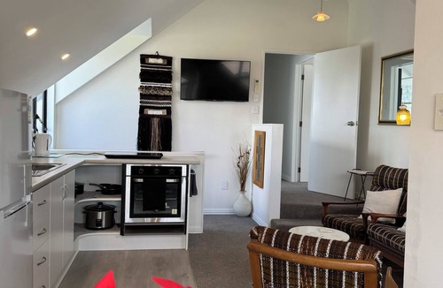 Palmerston North Apartment | Central, Architecturally Exquisite, 3 bedroom Apartment -Palmerston North.