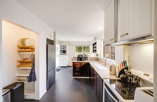 Napier House | Central Ease - Napier Holiday Home