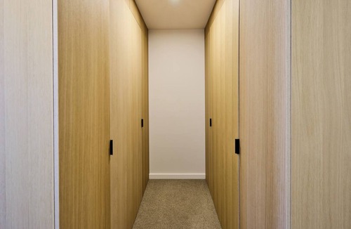 Te Aro Apartment | Central Te Aro 2BR with Balcony & City Views