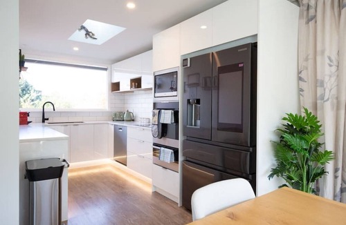 Queenstown City Centre Apartment | Centrally Located w/Hot Tub & Amazing Outside Area
