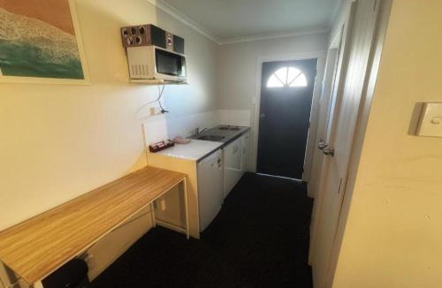 Lower Hutt Hotel | Champers Motor Inn