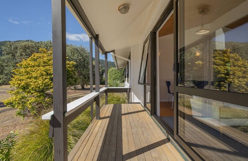 Pauanui House | Champion Bach - Pauanui Holiday Home
