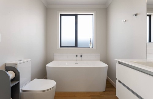 Te Awamutu House | Charleton's 1 on Teasdale. A beautifully appointed NEW three-bedroom townhouse.
