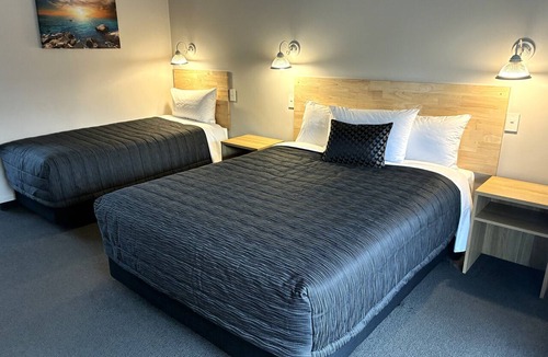 Balclutha Hotel | Charlies Motor Lodge