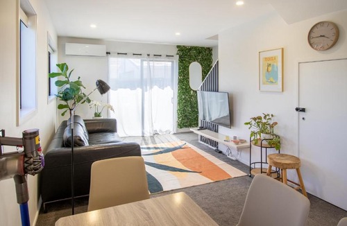 Papanui House | Charming 2-Bedroom Apartment - 2 BR, 1 Bath