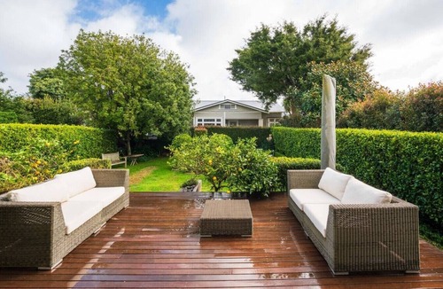 Mount Eden House | Charming Heritage Bungalow in Mt Eden