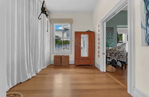 Devonport House | Cheltenham Retreat by Bespoke Stays