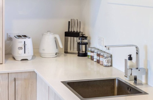 New Brighton Apartment | City Escape - Near New Brighton Beach & He Puna