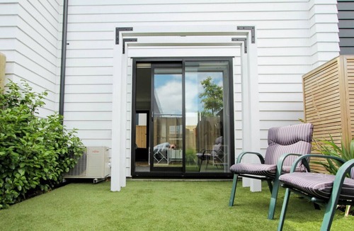 Christchurch City Centre Villa | Close and walkable on Salisbury Street - City Centre
