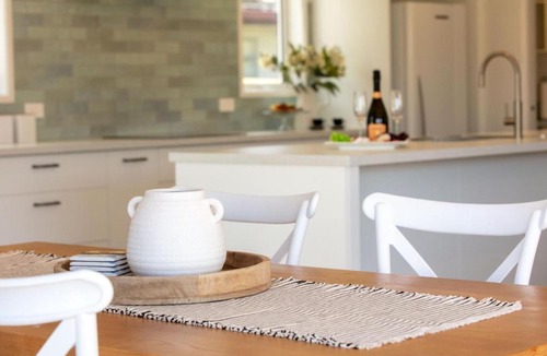 Tairua House | Coastal Drift - by the water