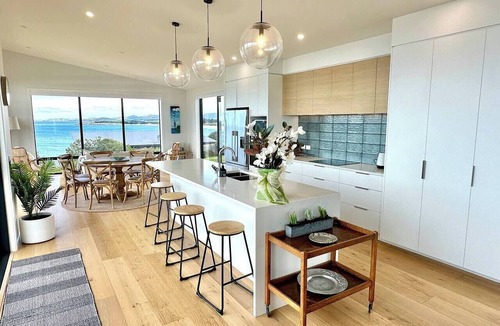 Kakanui House | Coastal Luxe Villa Kakanui