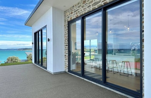 Kakanui House | Coastal Luxe Villa Kakanui