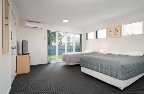 Gisborne Hotel | Colonial on Gladstone