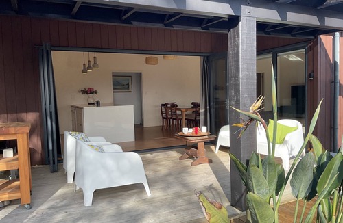 Waipu House | Convenient Village Location