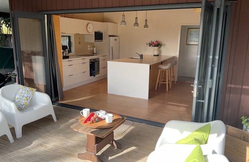 Waipu House | Convenient Village Location