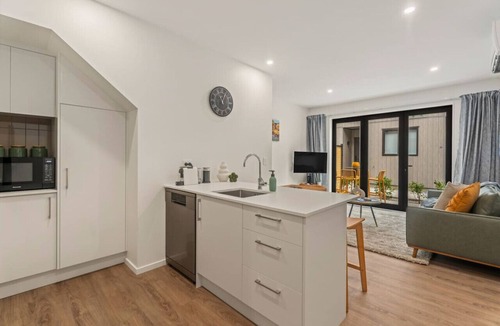 Arthur's Point House | Coronet Escape | Near Shotover & Ski Fields
