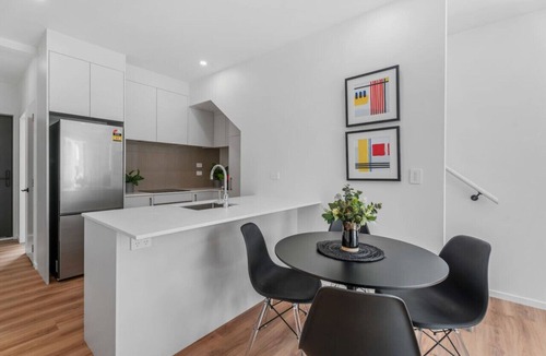 Arthur's Point Apartment | Coronet Retreat | Alpine Stay Near Coronet Peak