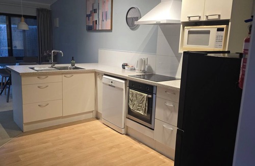 Wairakei House | Cosy Home. Nice rural setting. Close to Activity Parks.