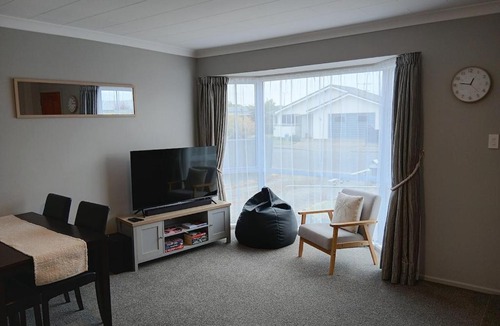 Invercargill Apartment | Cosy on Catherine