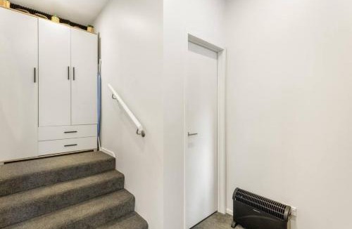 Avondale Apartment | Cosy Studio in Central Avondale - Netflix Wi-Fi