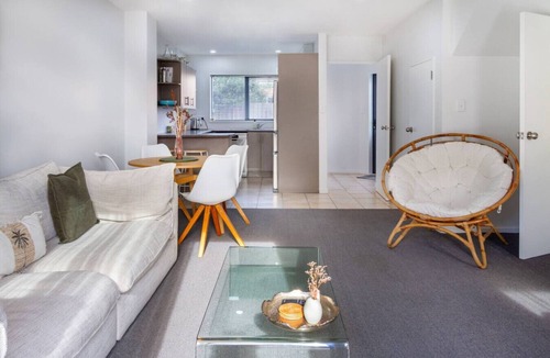 Sydenham House | Cosy Sydenham 3BR Family Stay w/Garage & Carpark