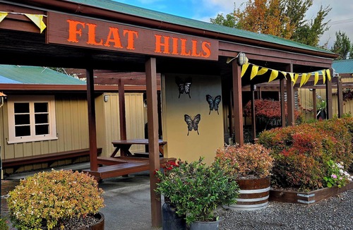 Mangaweka Cottage | Cottage at Flat Hills Cafe and Tourist Park (self-contained)