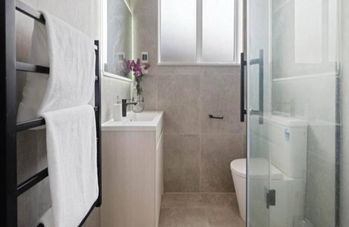 Pukekohe House | Cozy room in a newly built modern house.
